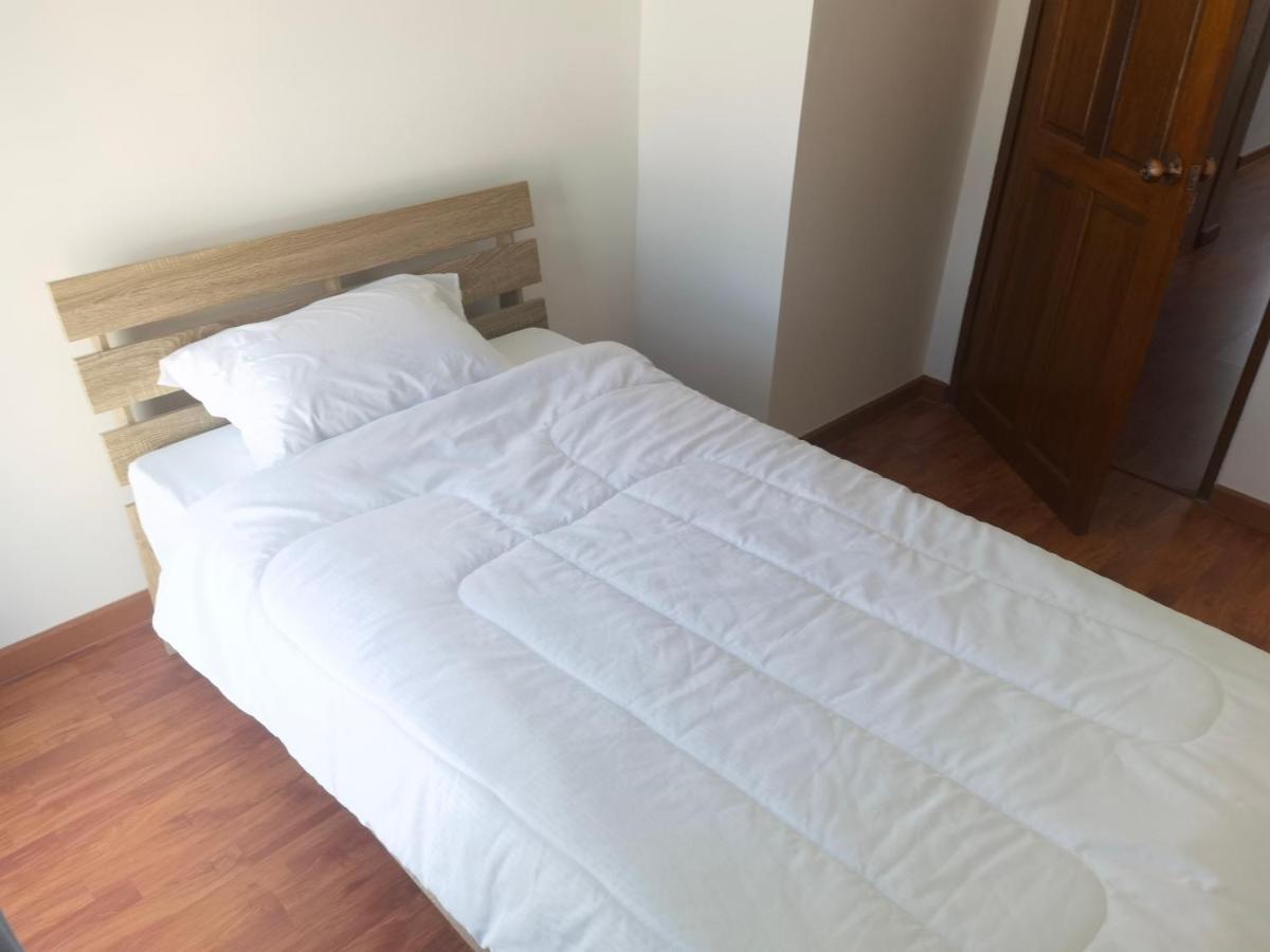 Yyk Holiday Rooms Ban Khlong Krang Exterior photo